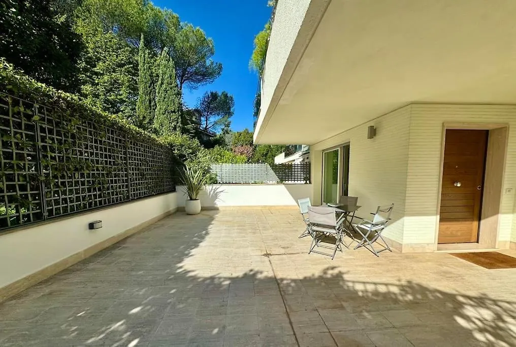 Elegant Apartment With Terrace In Balduina-1